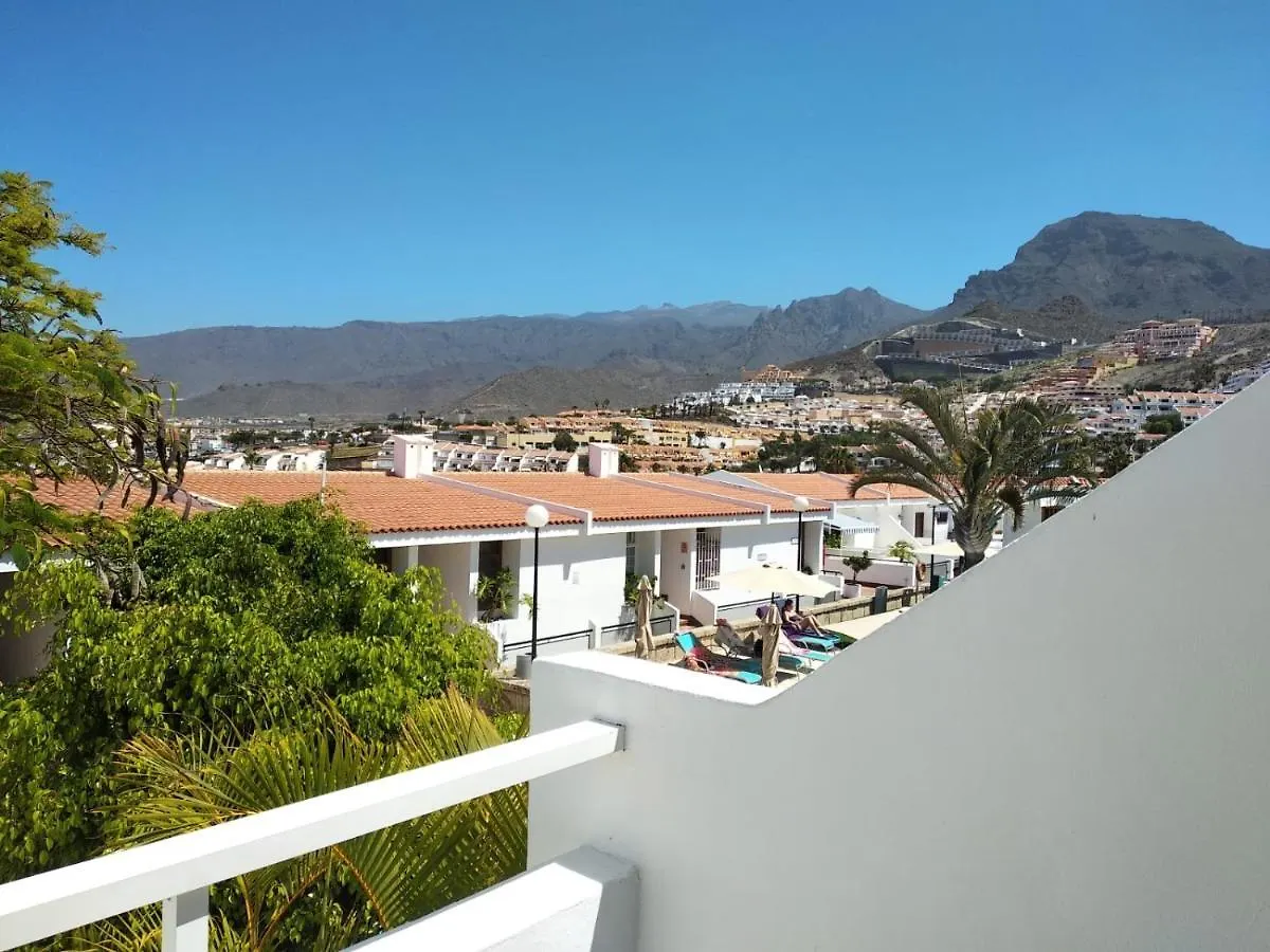Cozy Apartment Malibu Park 아데제