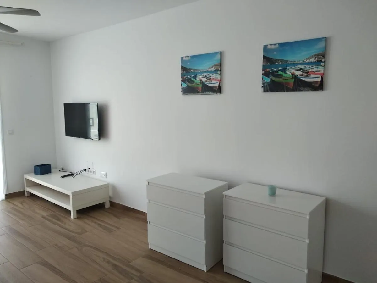 Cozy Apartment Malibu Park 아데제